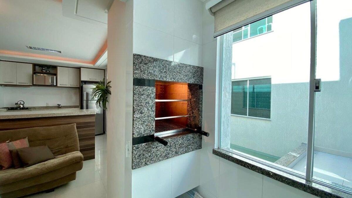 Solar Das Ilhas - Aconchegante Apartamento Na Linda Praia De 4 Ilhas Bombinhas Esterno foto