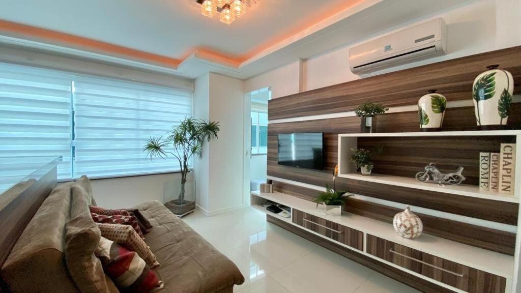 Solar Das Ilhas - Aconchegante Apartamento Na Linda Praia De 4 Ilhas Bombinhas Esterno foto